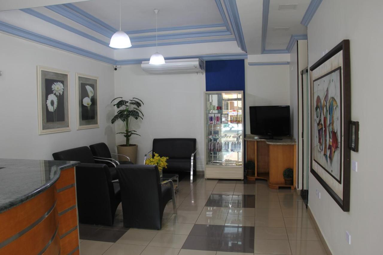 Alpha Ville Hotel Assis Extérieur photo