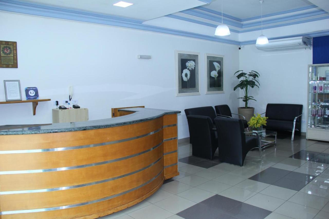 Alpha Ville Hotel Assis Extérieur photo