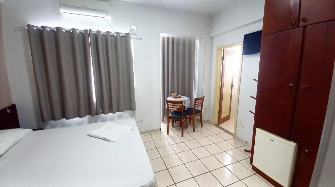 Alpha Ville Hotel Assis Extérieur photo