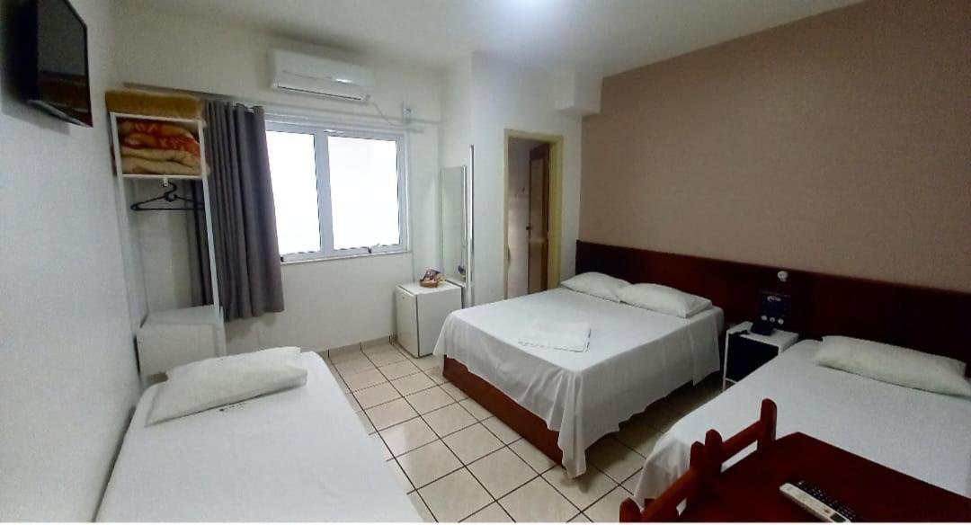 Alpha Ville Hotel Assis Extérieur photo