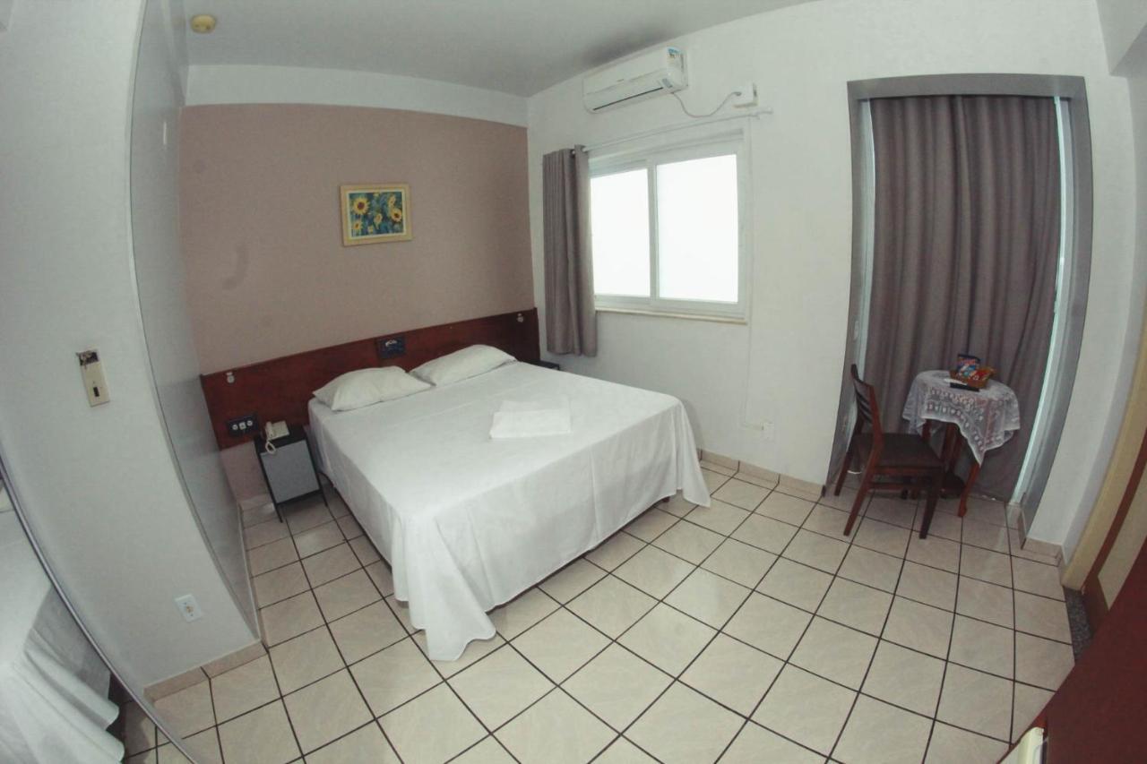 Alpha Ville Hotel Assis Extérieur photo