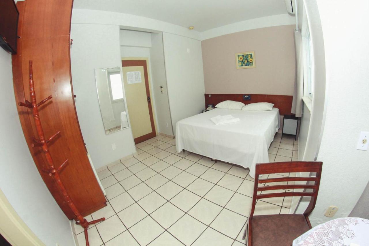 Alpha Ville Hotel Assis Extérieur photo